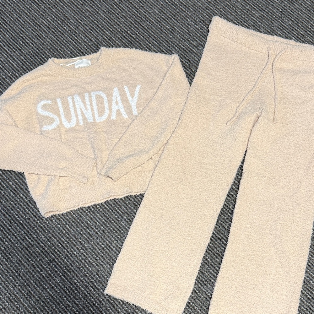 Beige 'Sunday' Lounge Set